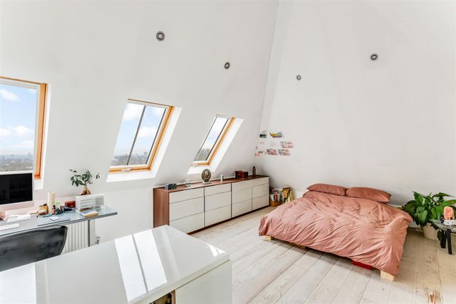 31d, Lyndhurst Road, London photo 3