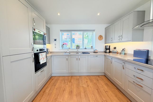16b  St. Marys Close, Sixpenny Handley, Salisbury photo 3
