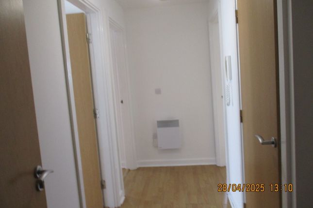 Apt 48, Ladywell Point, Salford photo 2