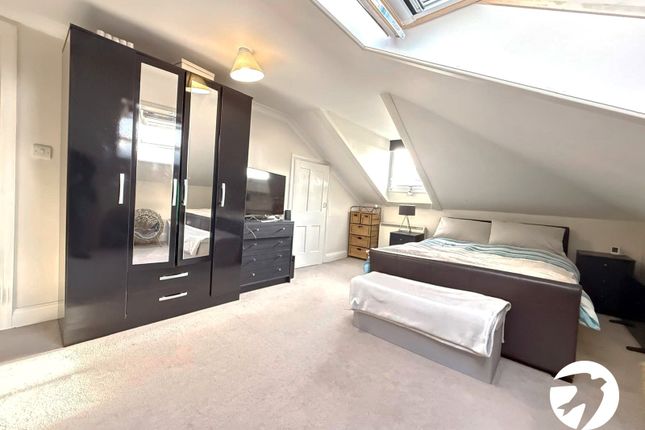 15b, Delacourt Road, London photo 4