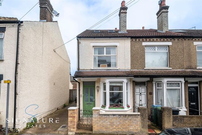 Thumbnail End terrace house for sale in Earl Street, Watford