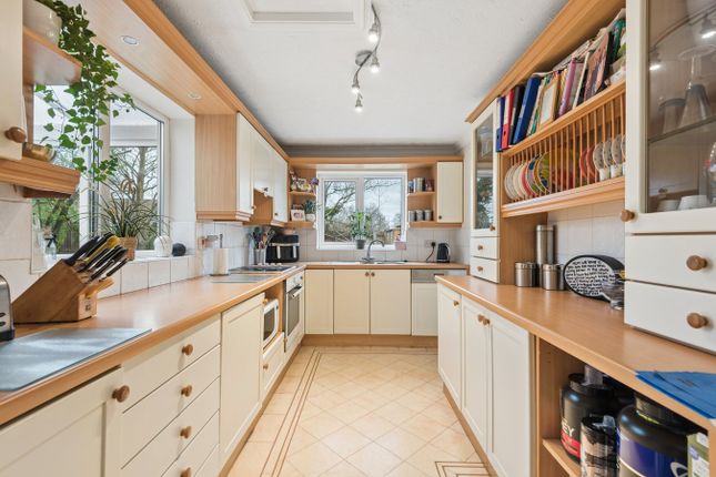 8, Gery Court, St Neots photo 4