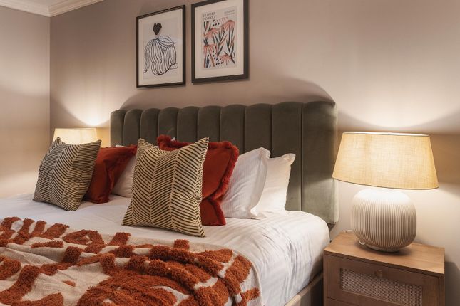 Studio flat on Saint Michael's Hill, Saint Michael's Hill, Bristol, £3,447/mo