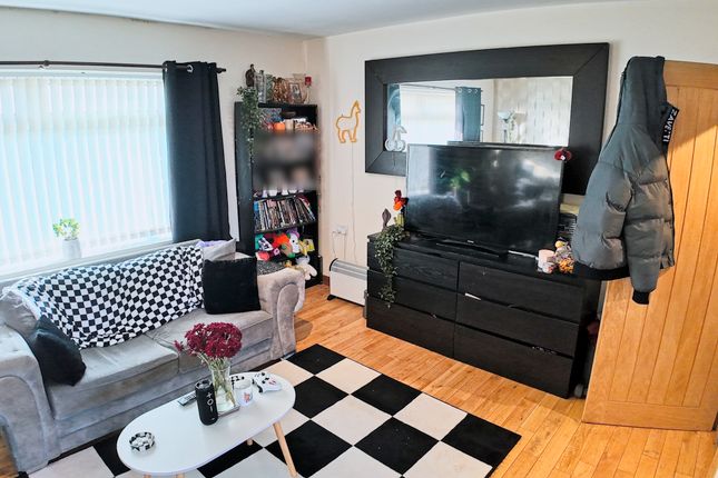 70, Causeway, Gateshead photo 5