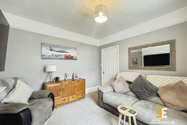 3, Brynteg Avenue, Colwyn Bay photo 4