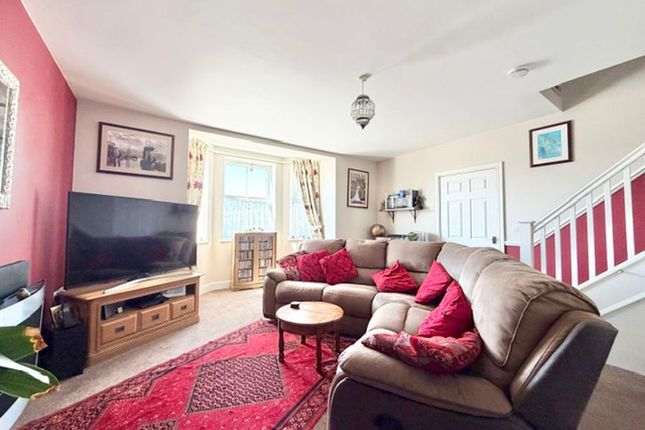 109, Linden Walk, Louth photo 2