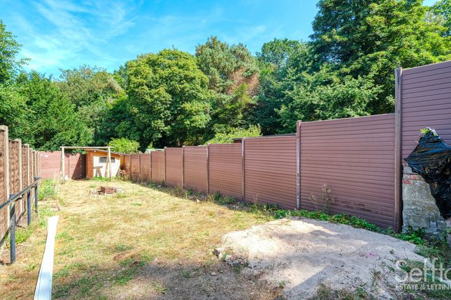 139 Mousehold Avenue, Norwich photo 3