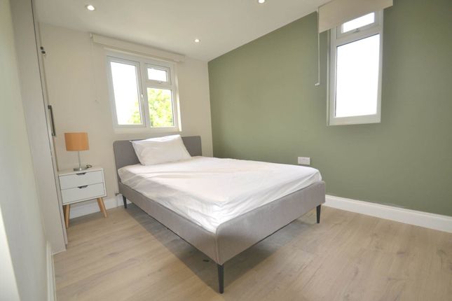 Room 6, Framfield Road, London photo 4
