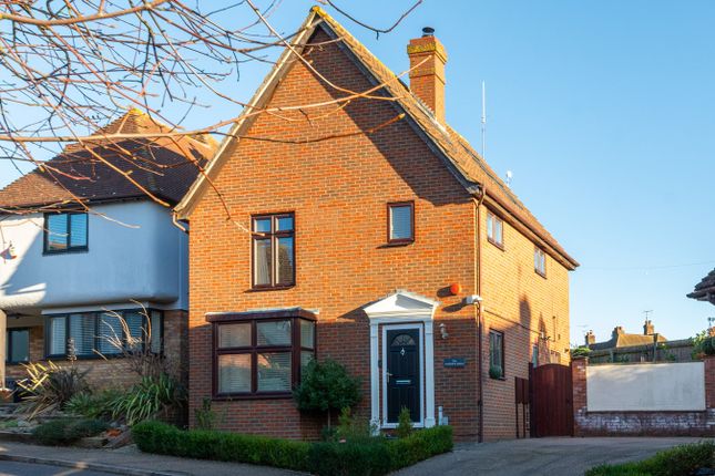 Thumbnail Detached house for sale in Wisdoms Green, Coggeshall
