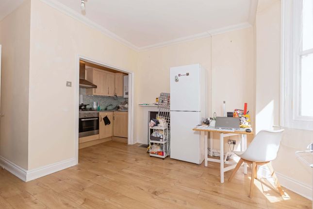 Flat C, 57, Ditchling Road, Brighton photo 4
