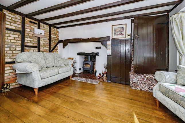 51, Moat Lane, Bedfordshire photo 3