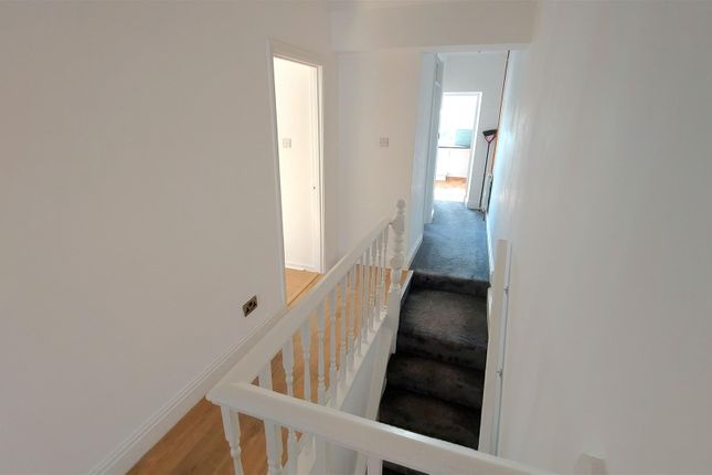 33B, Park Street, Bridgend photo 3