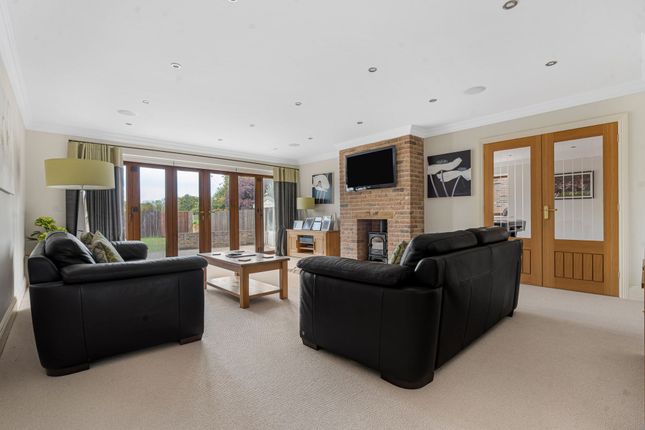 5 Marroway Lane, Ely photo 2