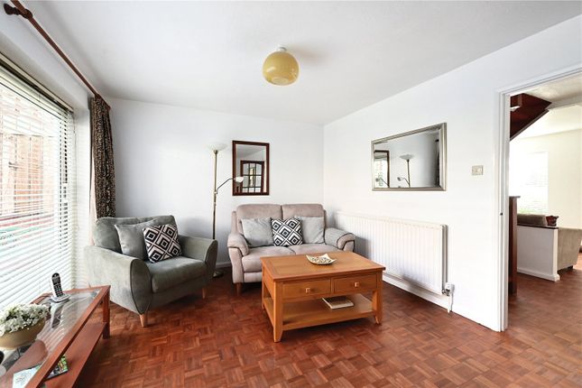 Oakway Drive, Camberley photo 4