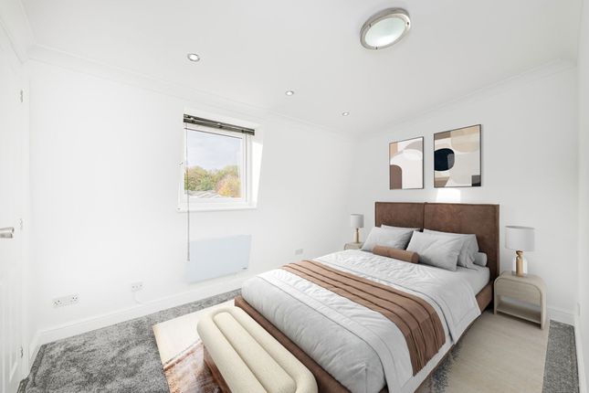Flat 3, 25, Brookhill Road, London photo 4