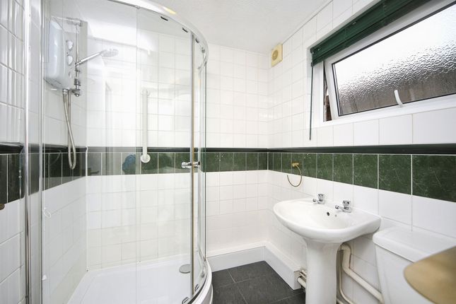 Allington Close, Taunton photo 4