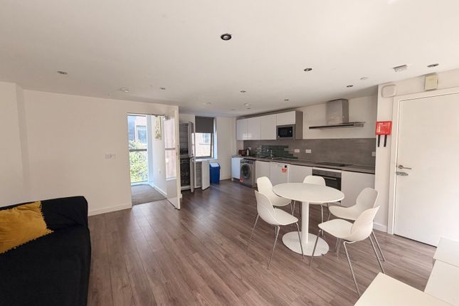 Room 3, 26, Sudbury Street, Sheffield photo 3