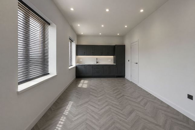 Plot 10, Caldecotte Lake Drive, Milton Keynes photo 3