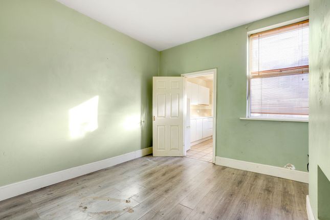 29 Mafeking Street, Nottingham photo 3