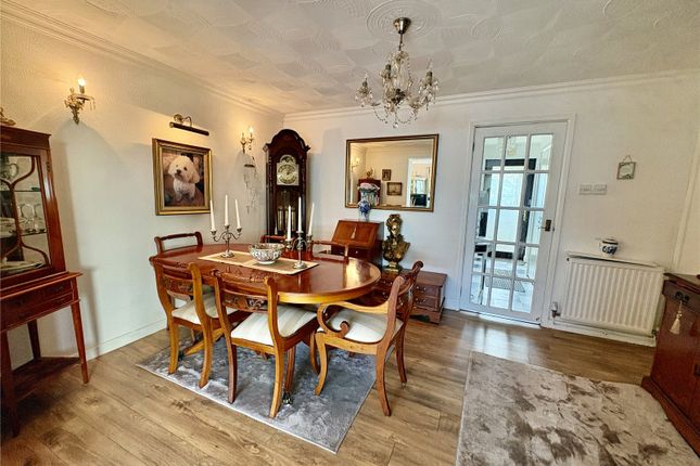 Cozy Nook, 27, Oakfield Drive, Pembrokeshire photo 4