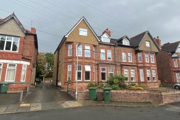 Flat to rent in 25 Westbourne Grove, Wirral