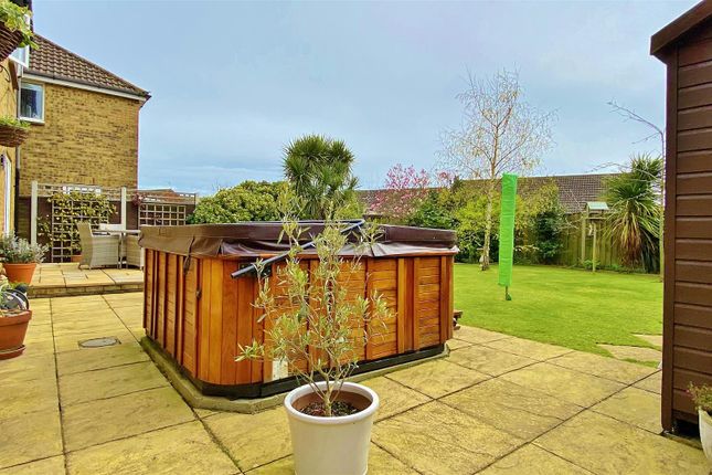 Detached house for sale in Frietuna Road, Kirby Cross, Frinton-On-Sea