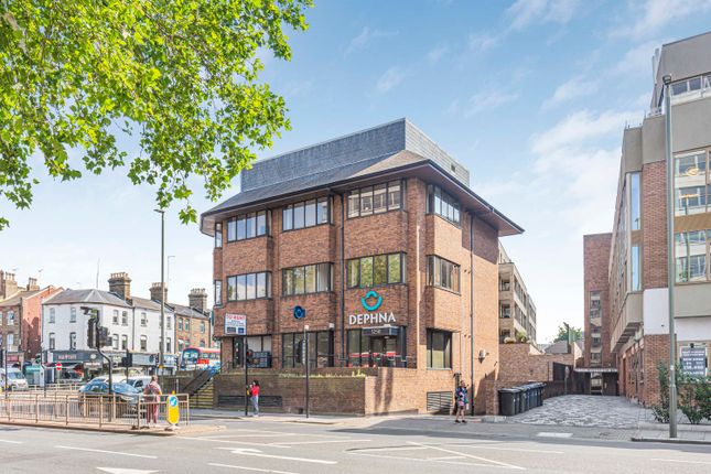 Industrial to let in High Road, London