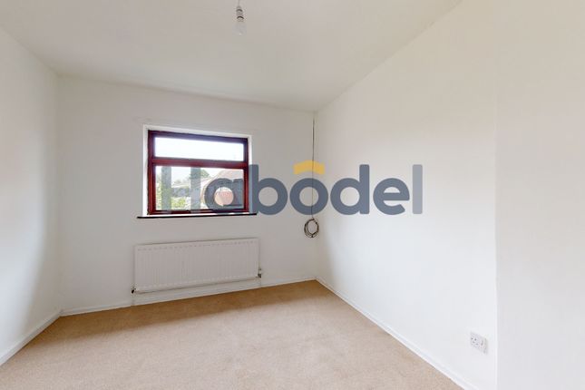 19 Patrick Crescent, South Hetton, Durham photo 5