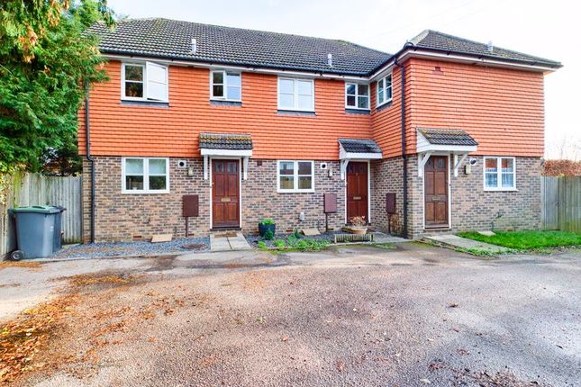 Thumbnail Property to rent in Dowgate Close, Tonbridge