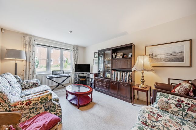 45, Downlands Way, Winchester photo 2