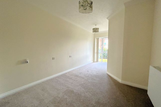 Flat for sale in South Street, Hythe