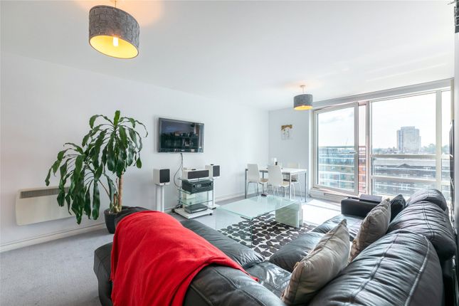 Thumbnail Flat for sale in Admiral House, St George Wharf
