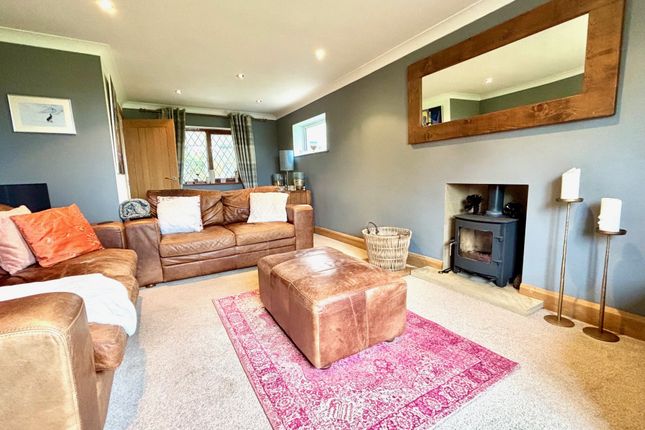 Dalia House, Starth Lane, Tansley photo 3