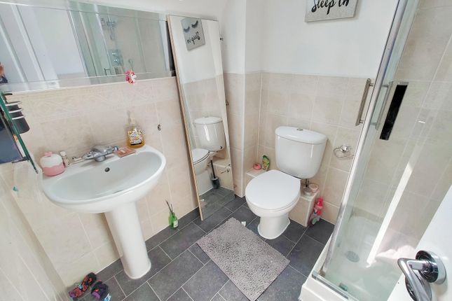 Property to rent in Whernside Drive, Stevenage