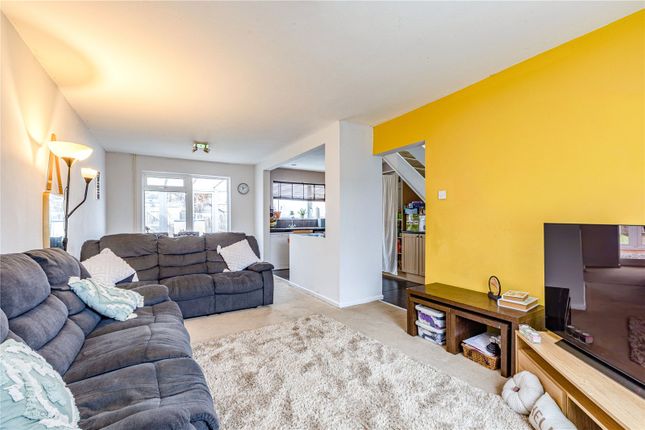 129, Orchard Way, Surrey photo 2