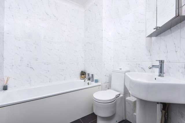 24, Manning Place, Richmond photo 5