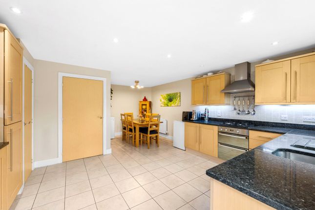 16, Burrage Road, Surrey photo 4