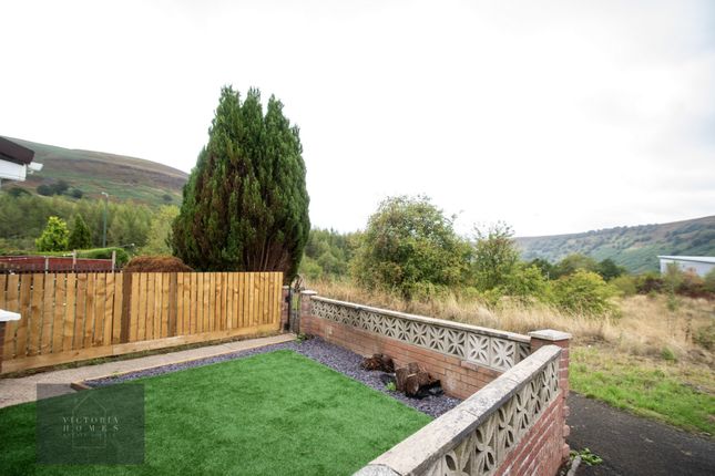 68, Glanystruth, Abertillery photo 3