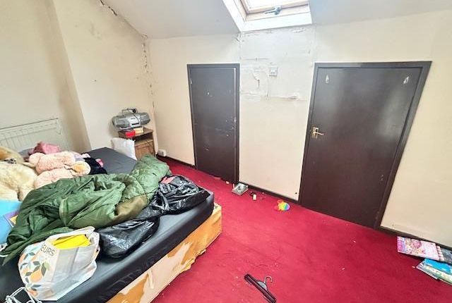 12, Tickhill Square, Doncaster photo 5