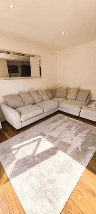 Flat 3, 2 Outwood Lane, Chipstead , Coulsdon photo 4