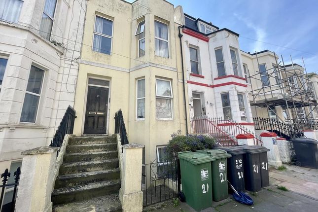 Flat for sale in Ceylon Place, Eastbourne