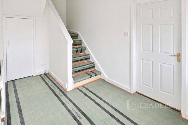 90, Bramfield Avenue, Derbyshire photo 3