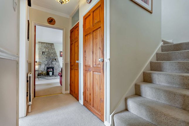 9, Fouracre Close, Swindon photo 4