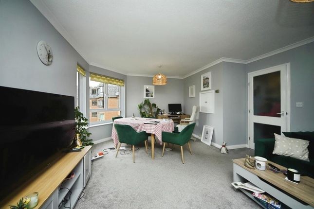 French Weir Close, Taunton photo 2