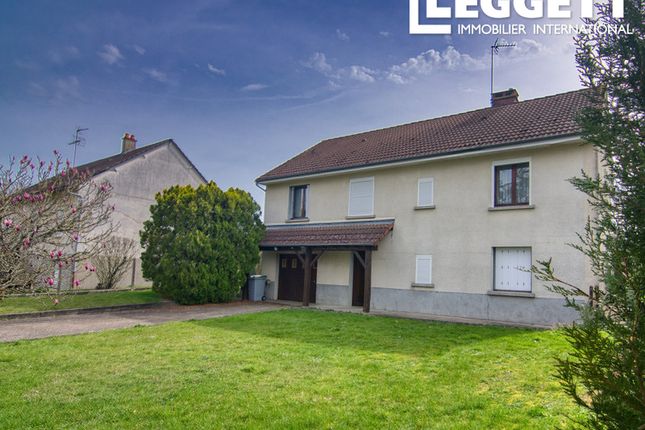 Thumbnail Villa for sale in Saint-Sulpice-Les-Feuilles, Haute-Vienne, Nouvelle-Aquitaine