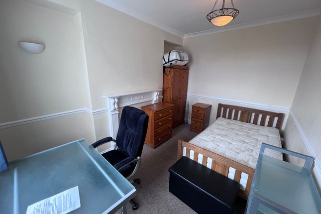 47 Kilvey Terrace, Swansea photo 3
