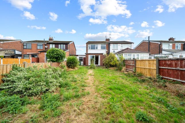 29 Hawkshead Road, Warrington photo 4