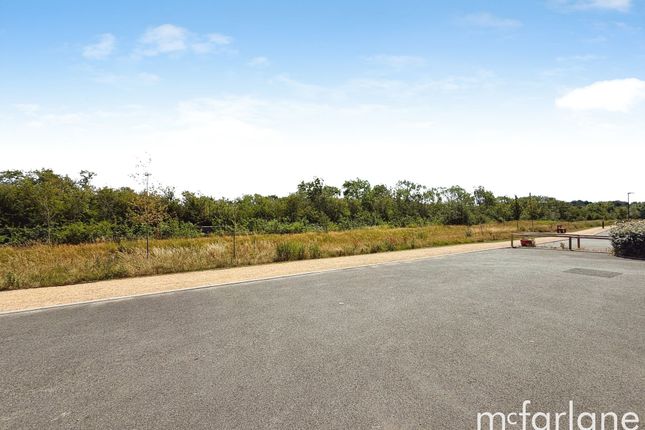 Rockley Close, Swindon photo 4