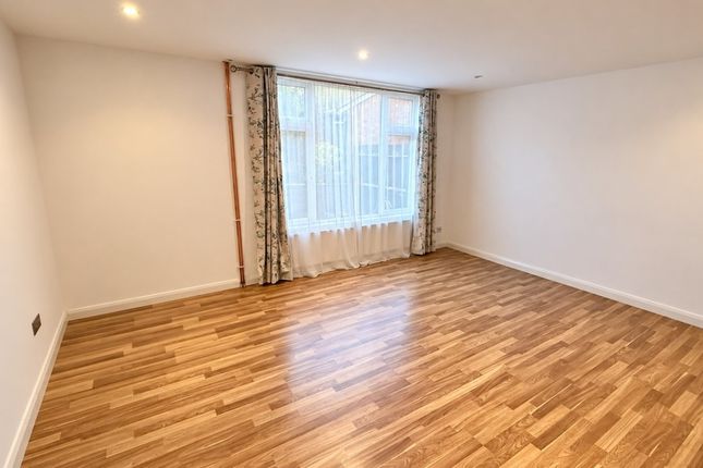 23, Shilling Close, Milton Keynes photo 3