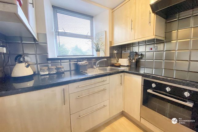 3a, Berry Towers, Bodmin photo 3